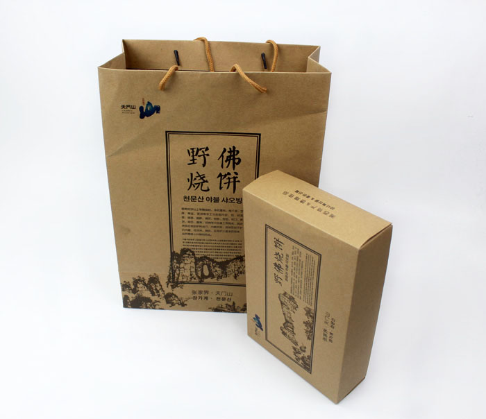 這樣原汁原味土特產(chǎn)禮品盒+手提袋套裝你也想要嗎？快來長沙印刷廠日大彩印定制！